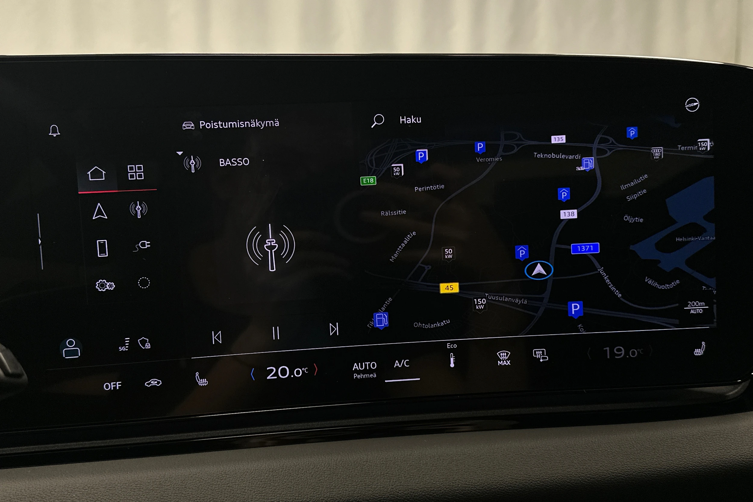 musta Audi A6 e-tron 2025 kuva 15.