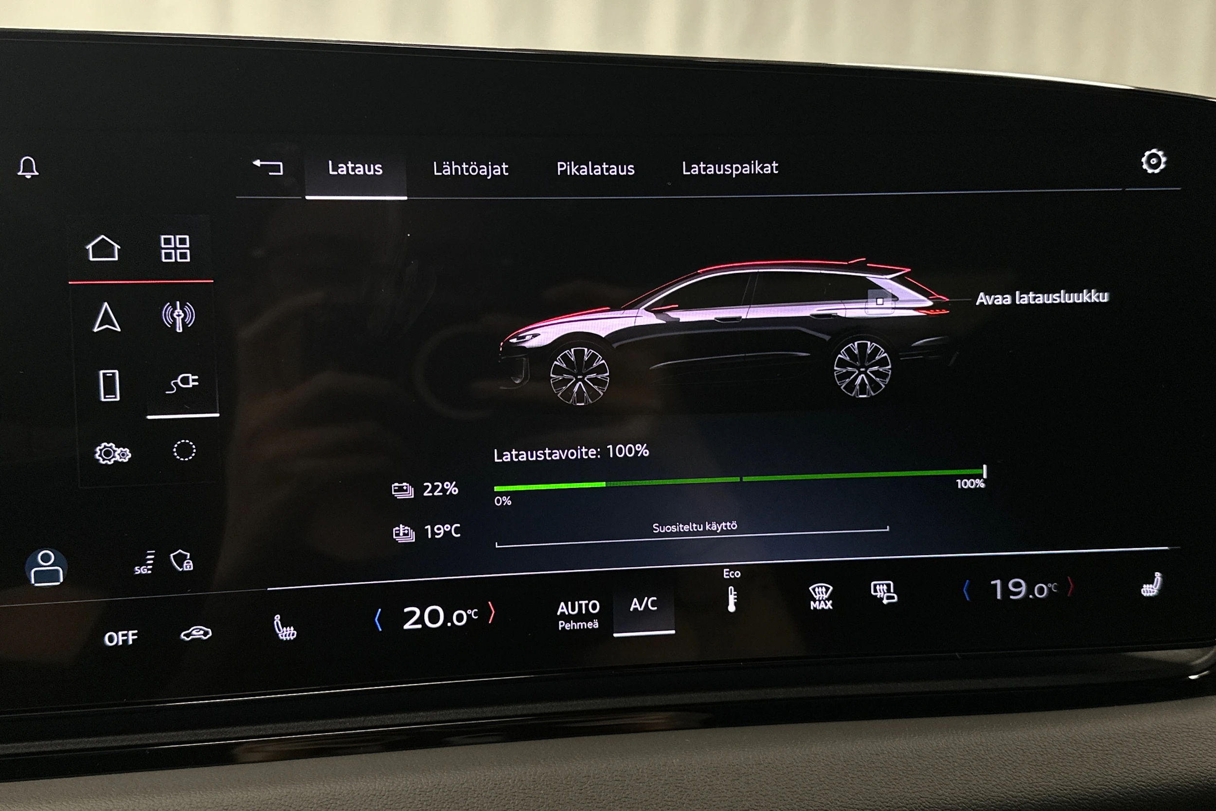 musta Audi A6 e-tron 2025 kuva 23.