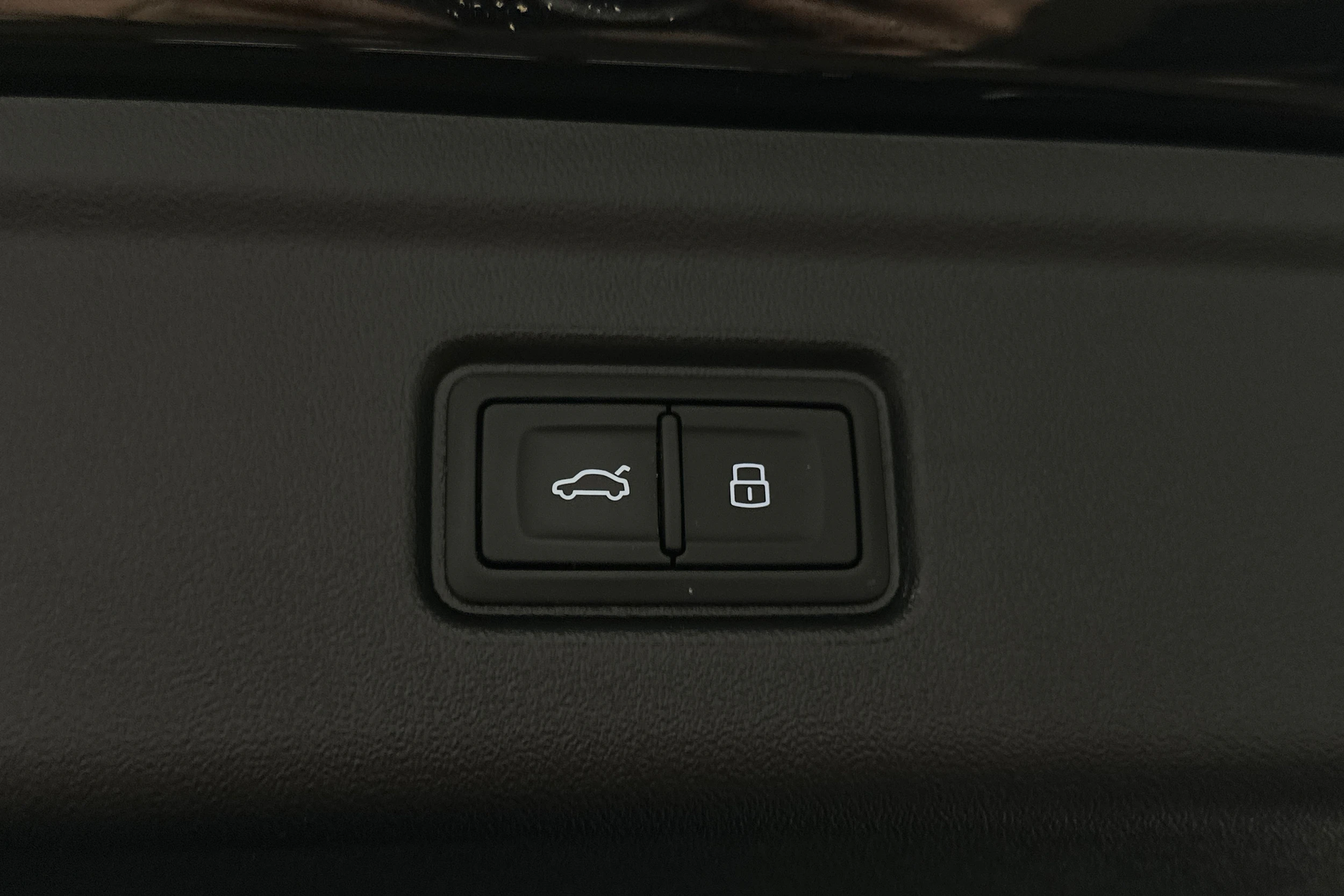 musta Audi A6 e-tron 2025 kuva 35.