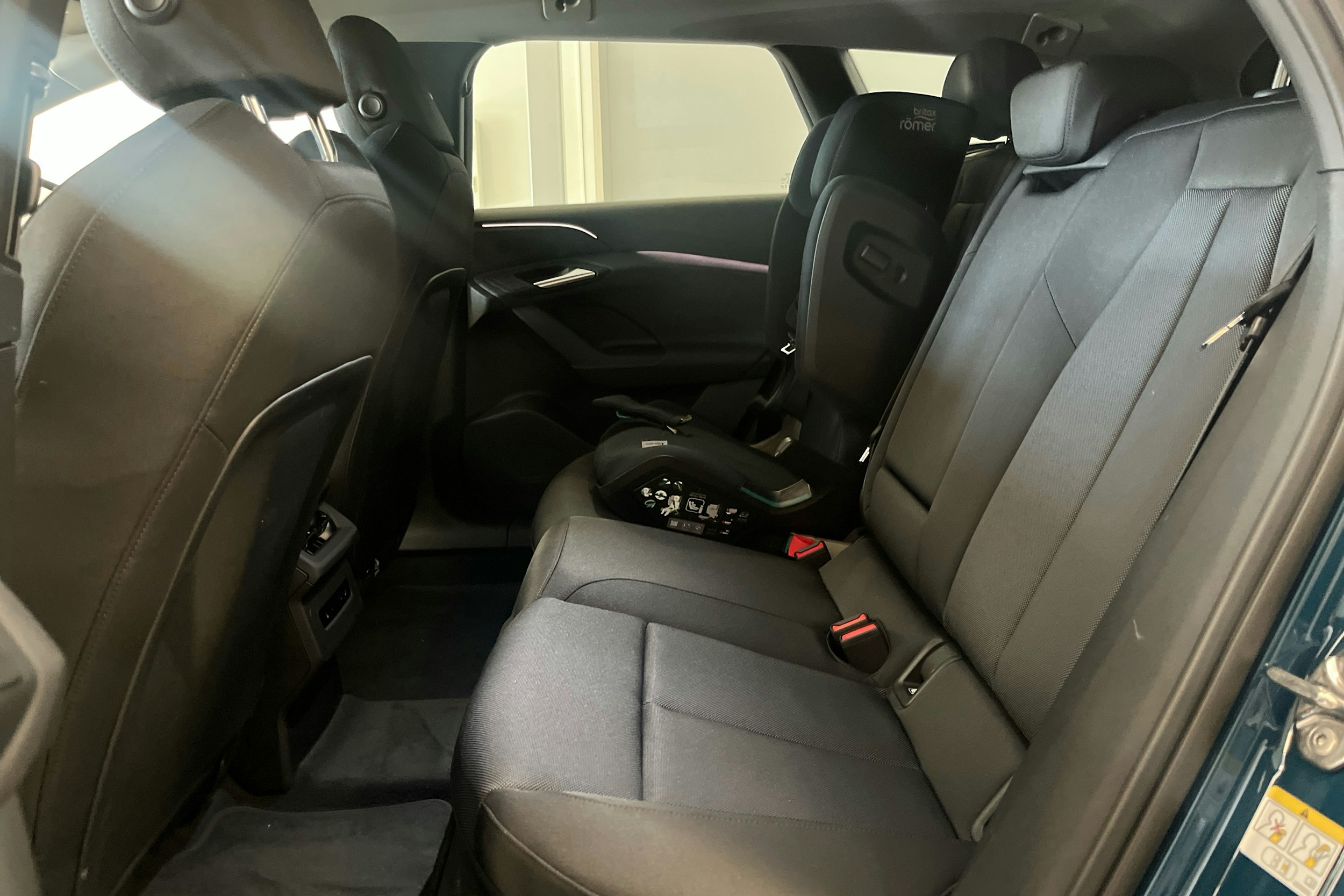 sininen Audi A6 e-tron 2025 kuva 8.