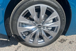 sininen Audi A6 e-tron 2025 kuva 9.