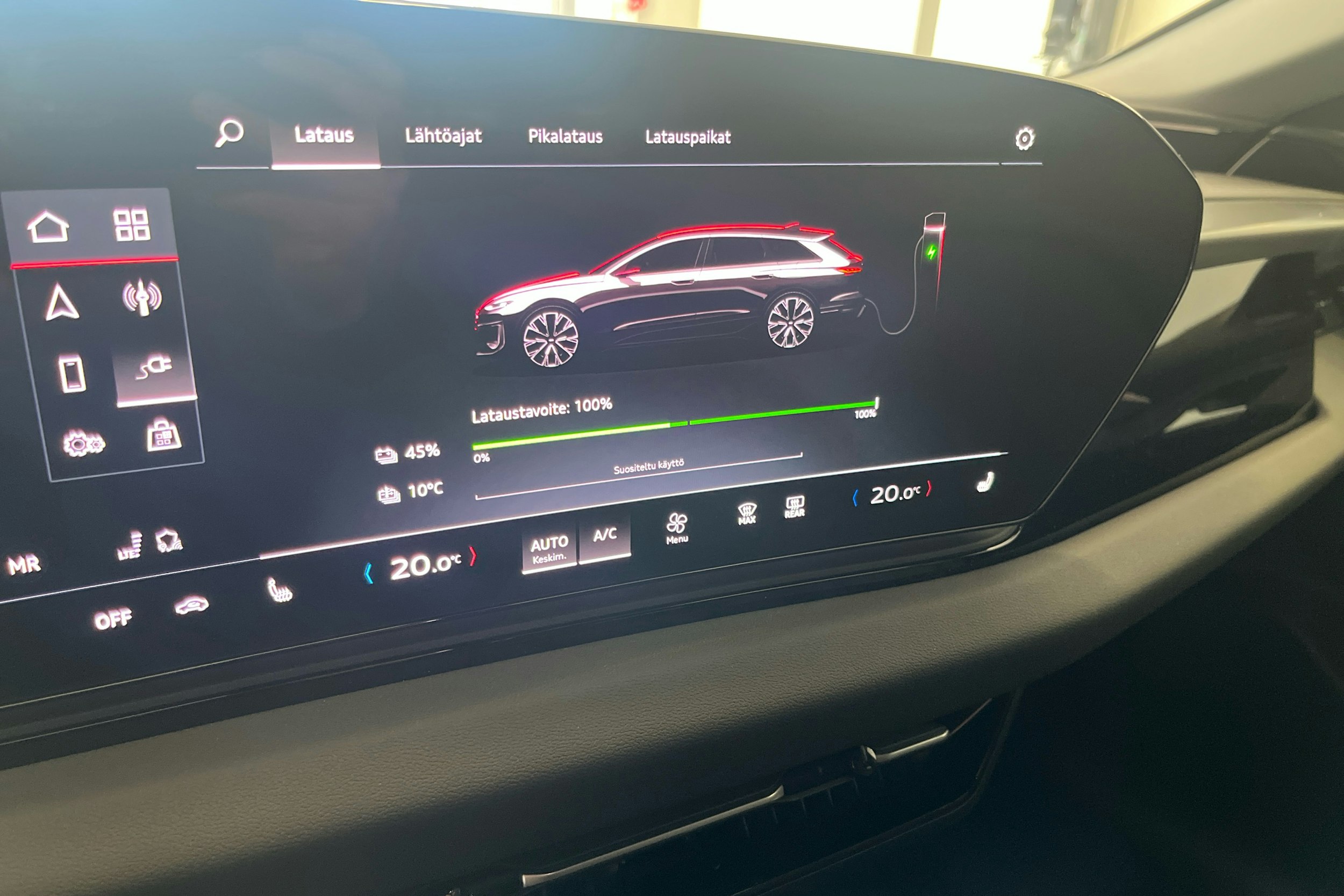 sininen Audi A6 e-tron 2025 kuva 11.
