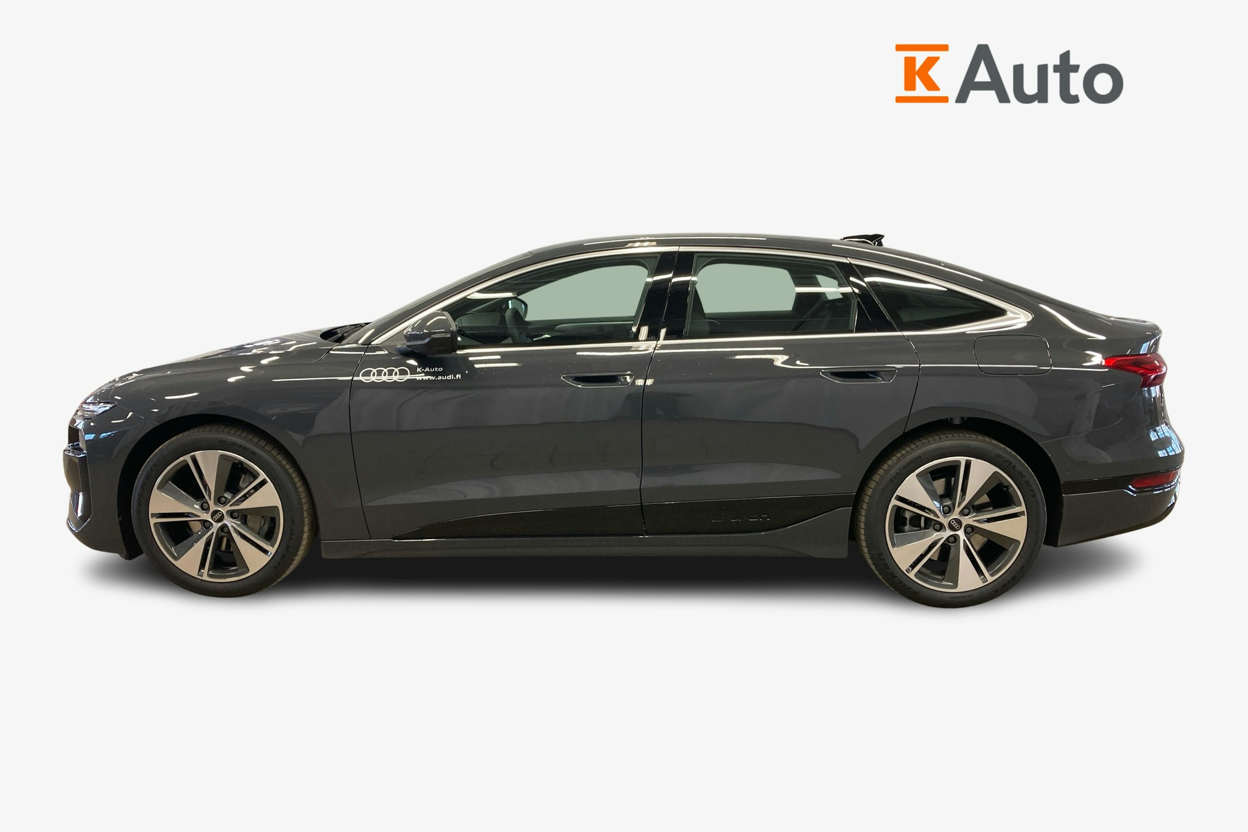 Harmaa Audi A6 e-tron 2025 kuva 5.
