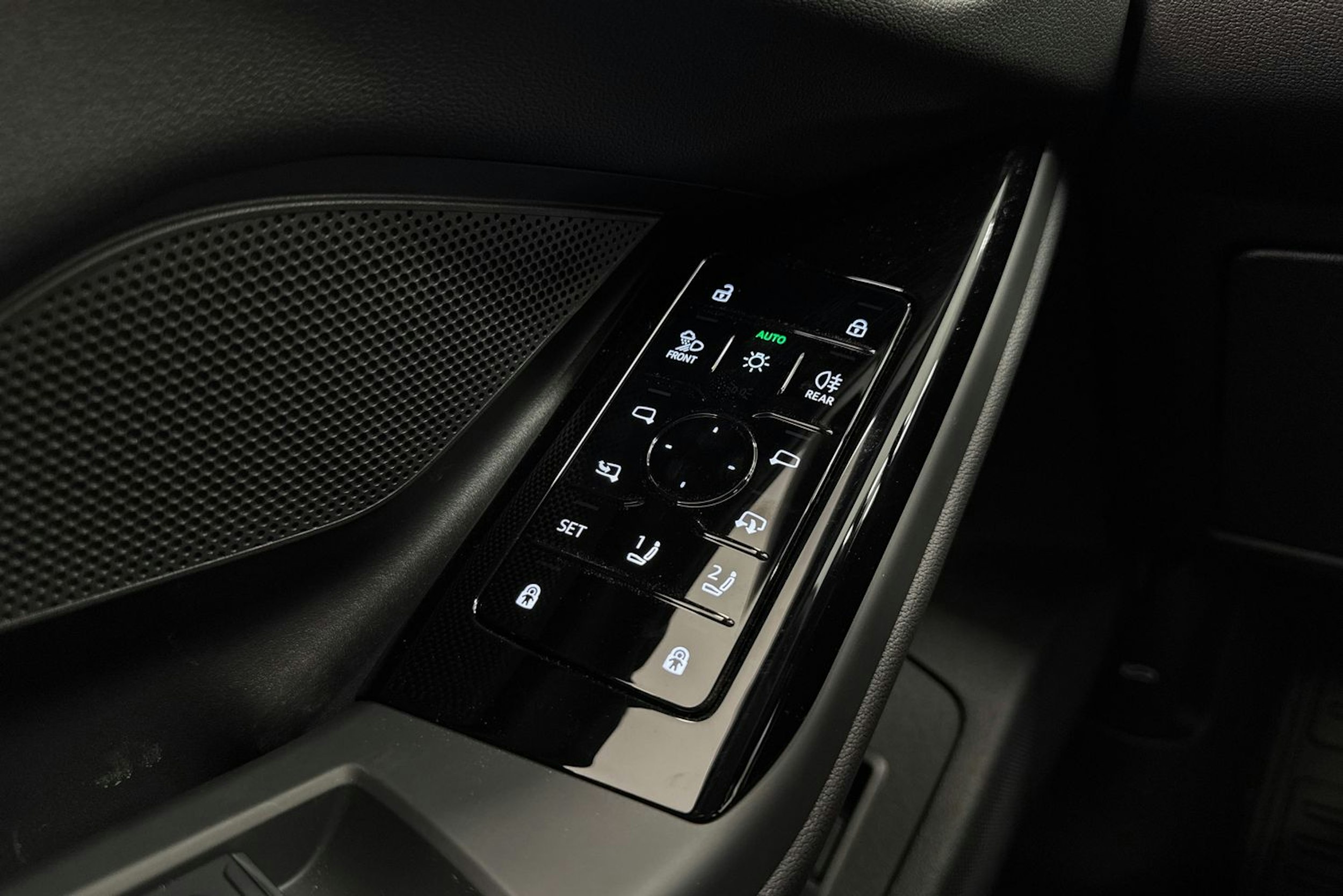 met. valkoinen Audi A6 e-tron 2025 kuva 19.