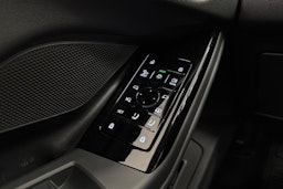 met. valkoinen Audi A6 e-tron 2025 kuva 19.