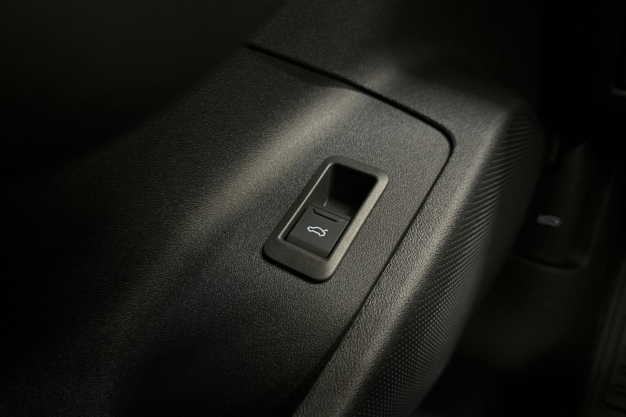 met. valkoinen Audi A6 e-tron 2025 kuva 20.