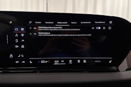 met. valkoinen Audi A6 e-tron 2025 kuva 27.