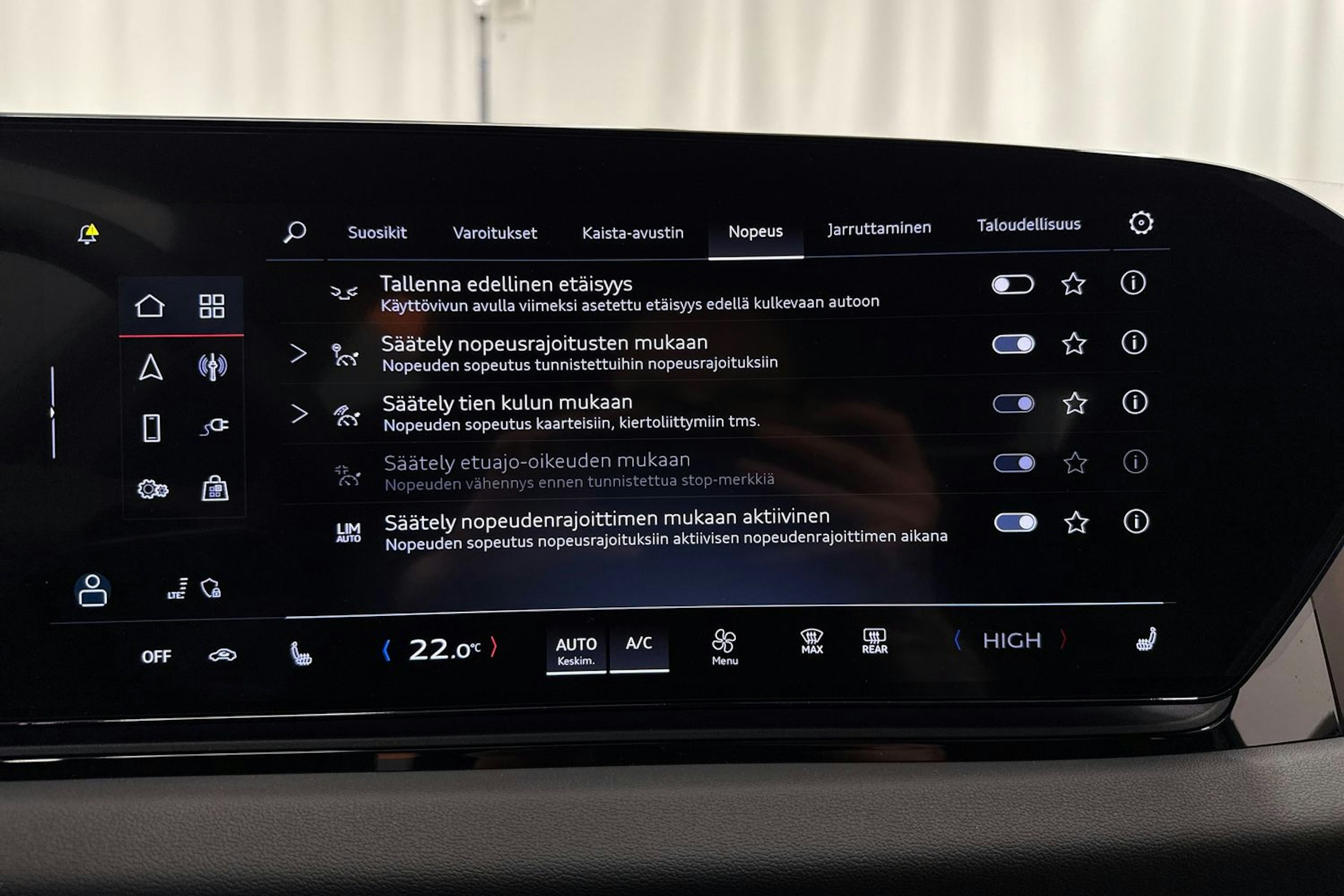 met. valkoinen Audi A6 e-tron 2025 kuva 28.