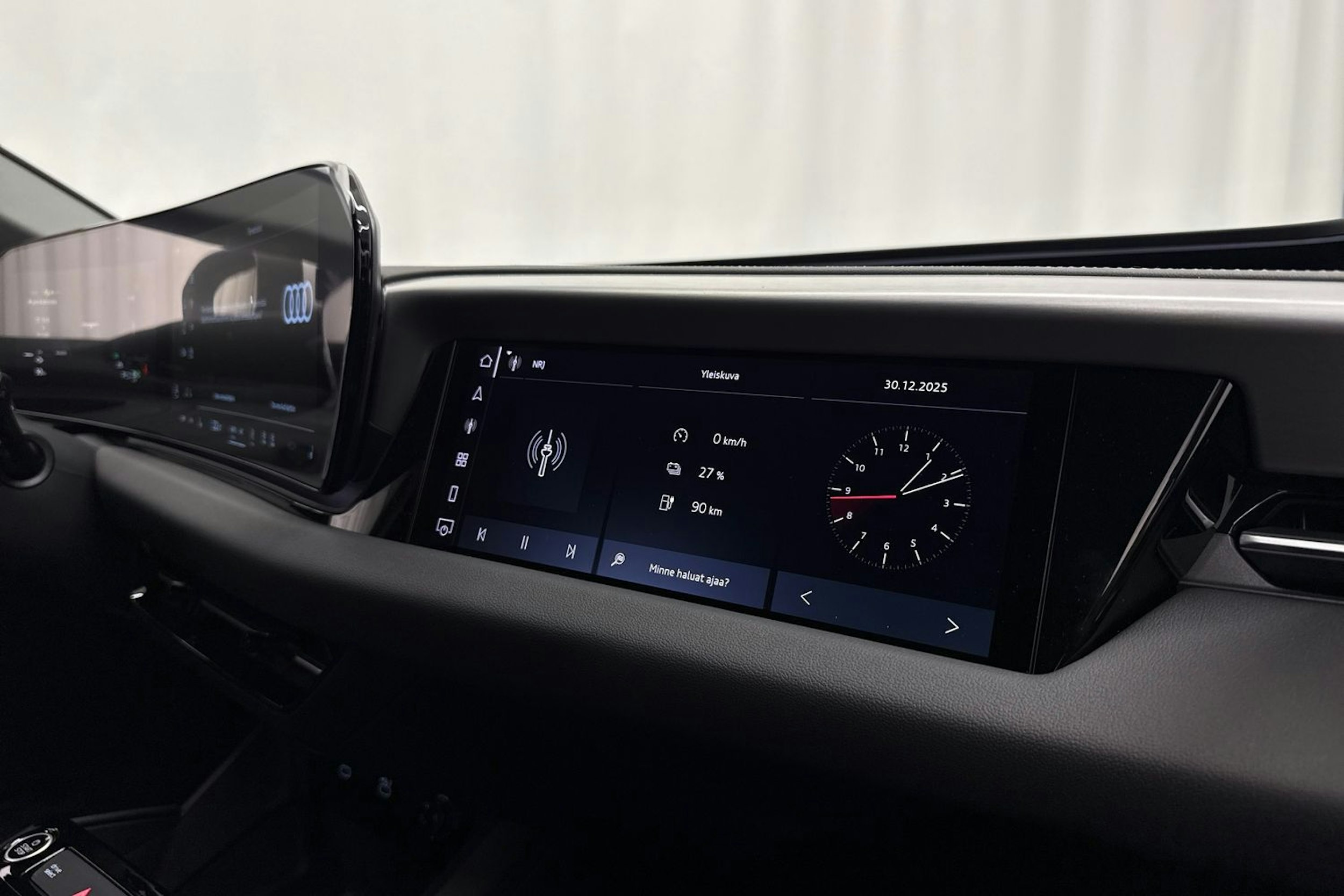 met. valkoinen Audi A6 e-tron 2025 kuva 35.