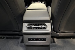 met. musta Audi A6 e-tron 2025 kuva 15.