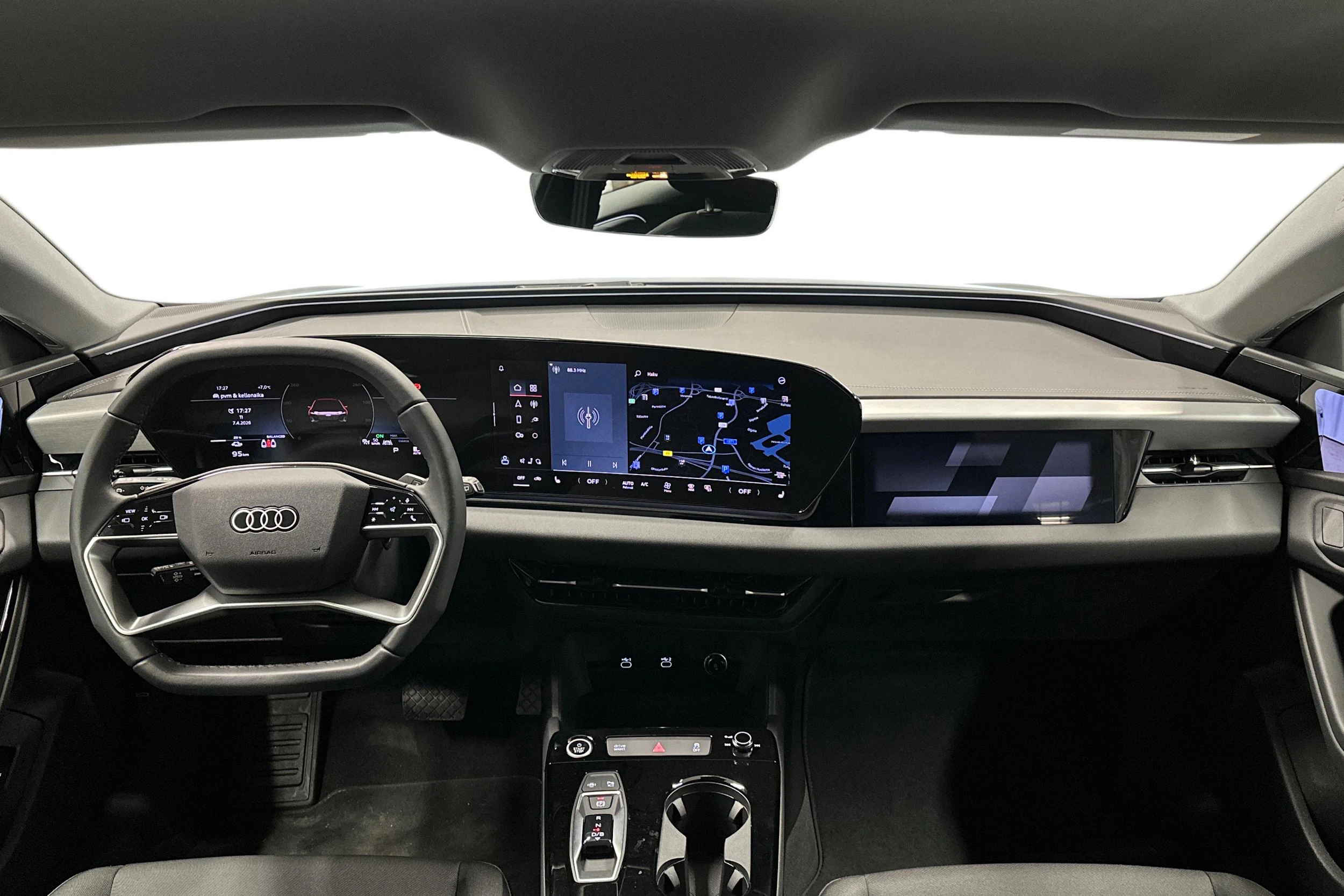 harmaa Audi A6 e-tron 2025 kuva 7.