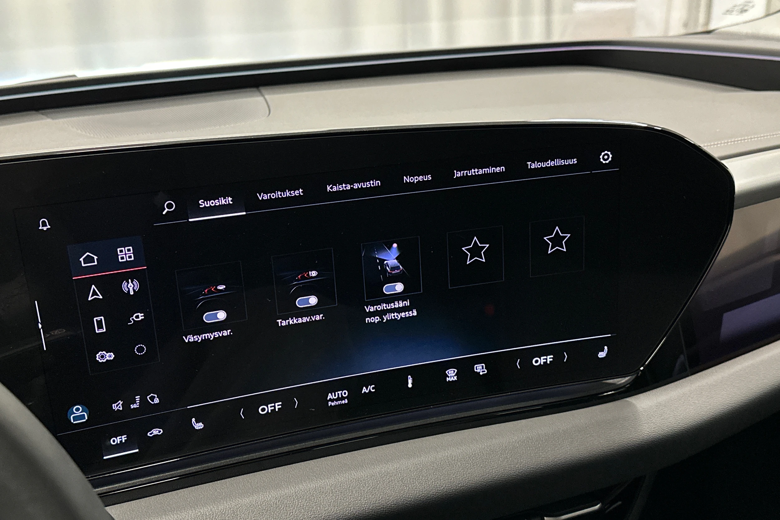 harmaa Audi A6 e-tron 2025 kuva 16.