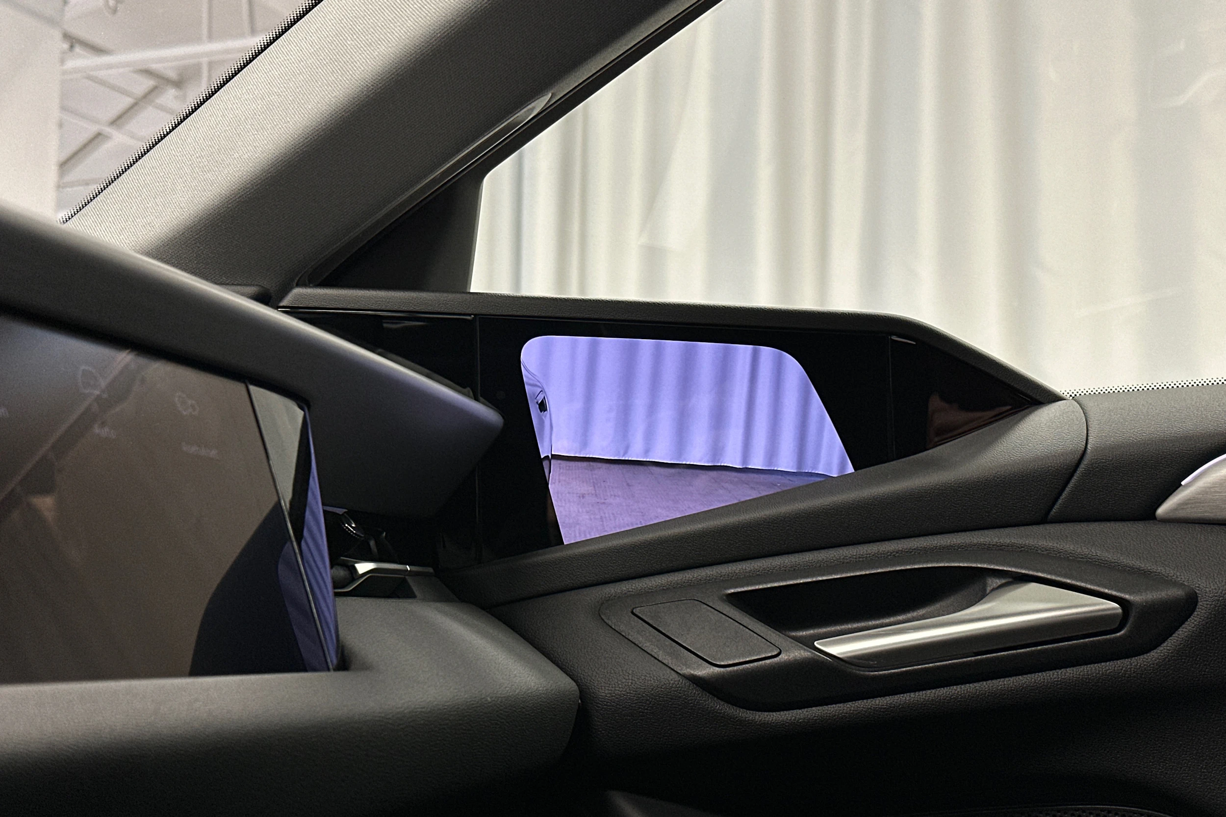 harmaa Audi A6 e-tron 2025 kuva 27.
