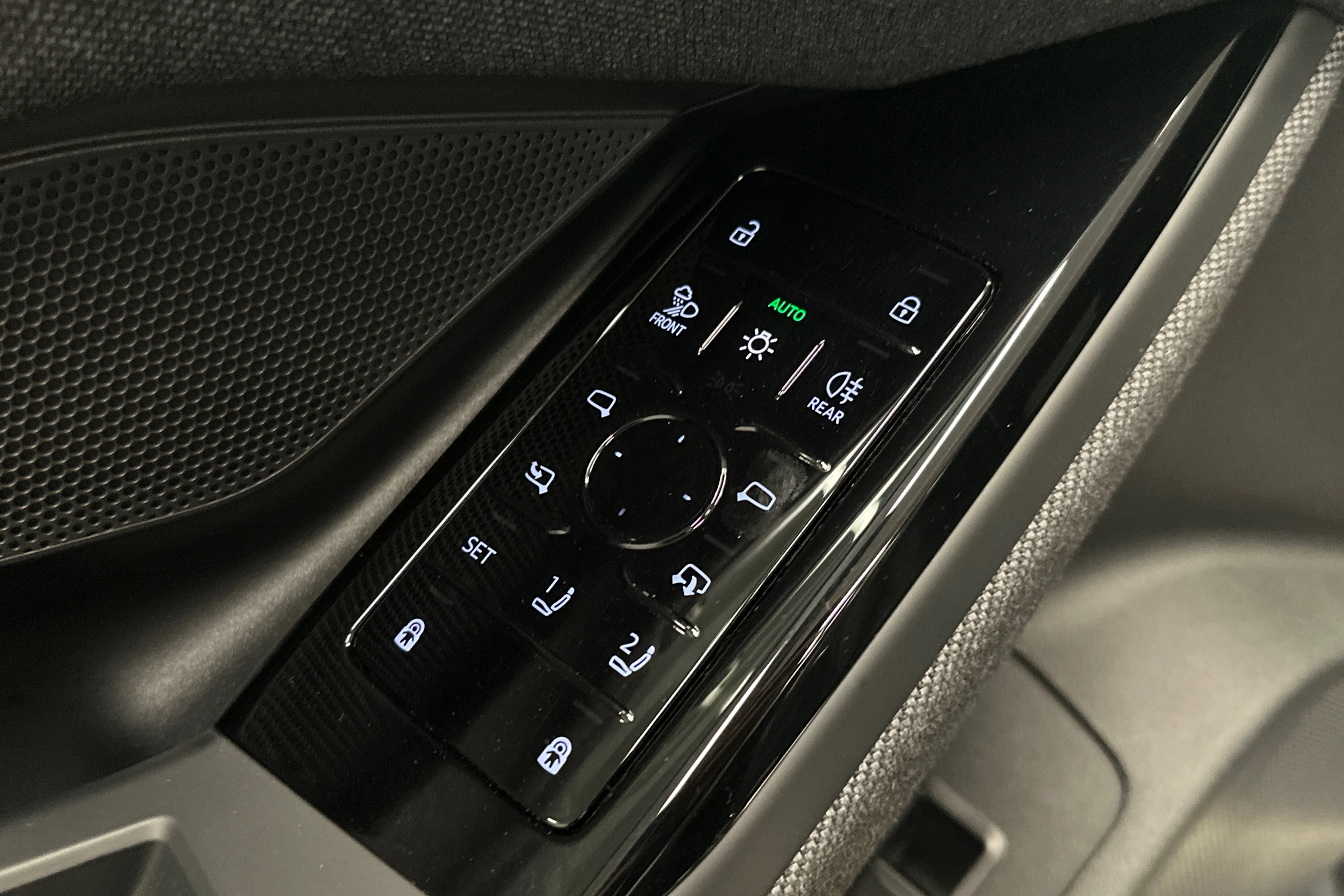 harmaa Audi A6 e-tron 2025 kuva 17.