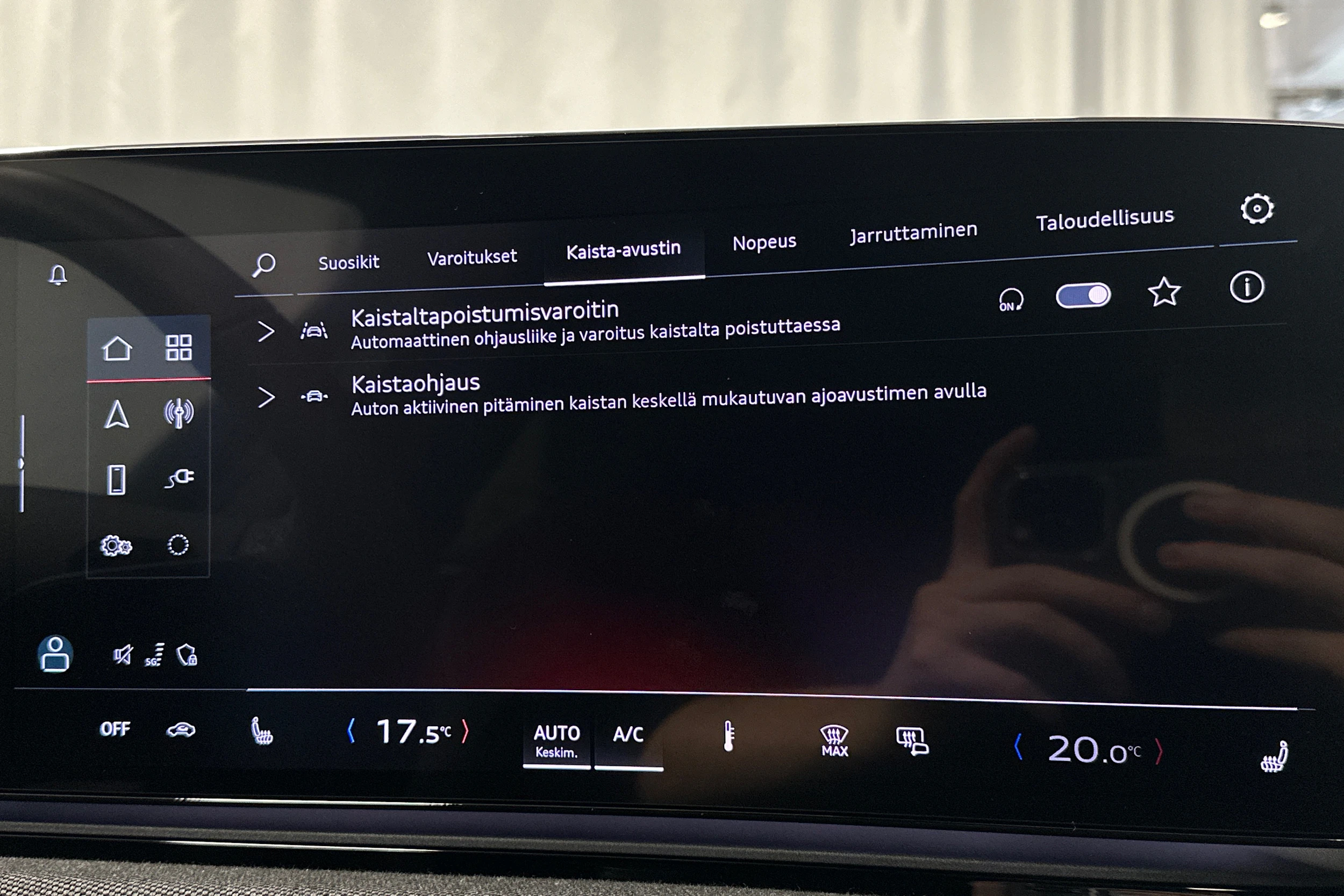 harmaa Audi A6 e-tron 2025 kuva 28.