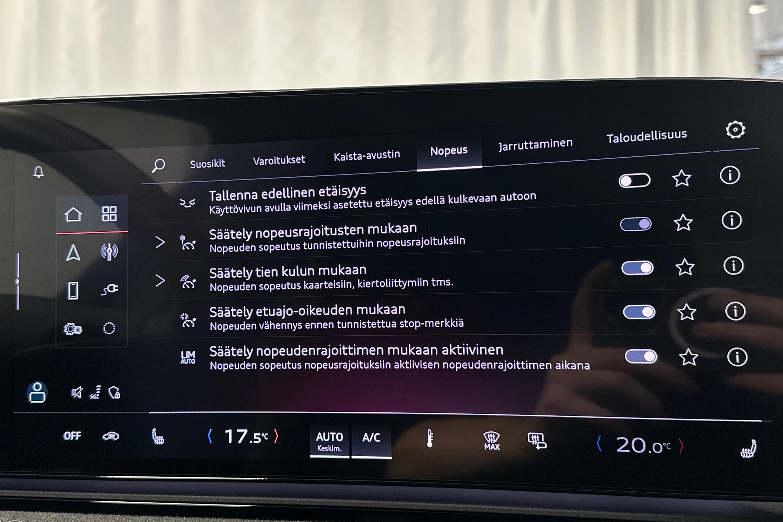 harmaa Audi A6 e-tron 2025 kuva 29.
