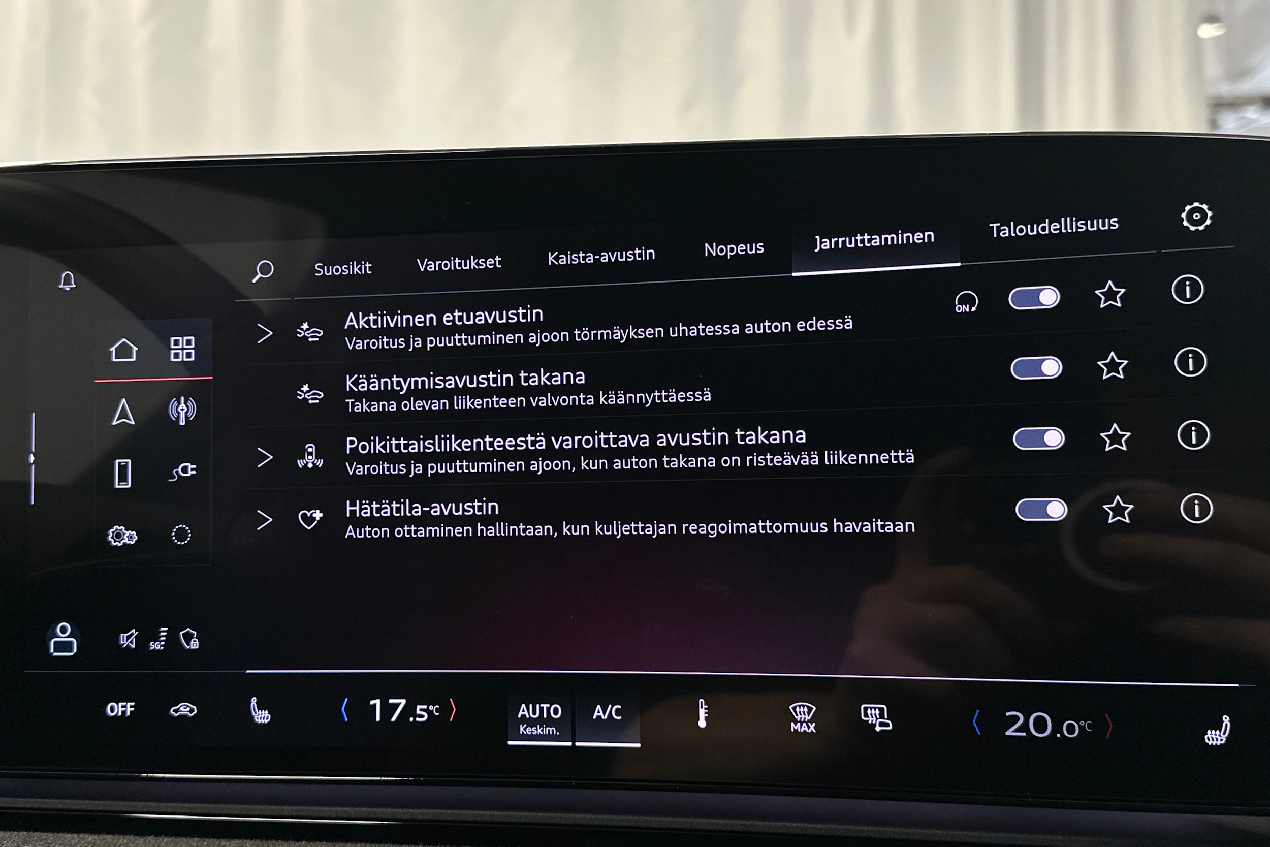 harmaa Audi A6 e-tron 2025 kuva 30.