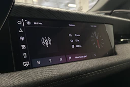harmaa Audi A6 e-tron 2025 kuva 34.