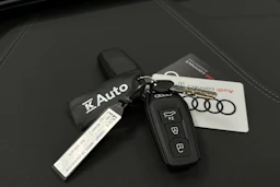 harmaa Audi A6 e-tron 2025 kuva 36.