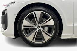 valkoinen Audi A6 e-tron 2025 kuva 9.