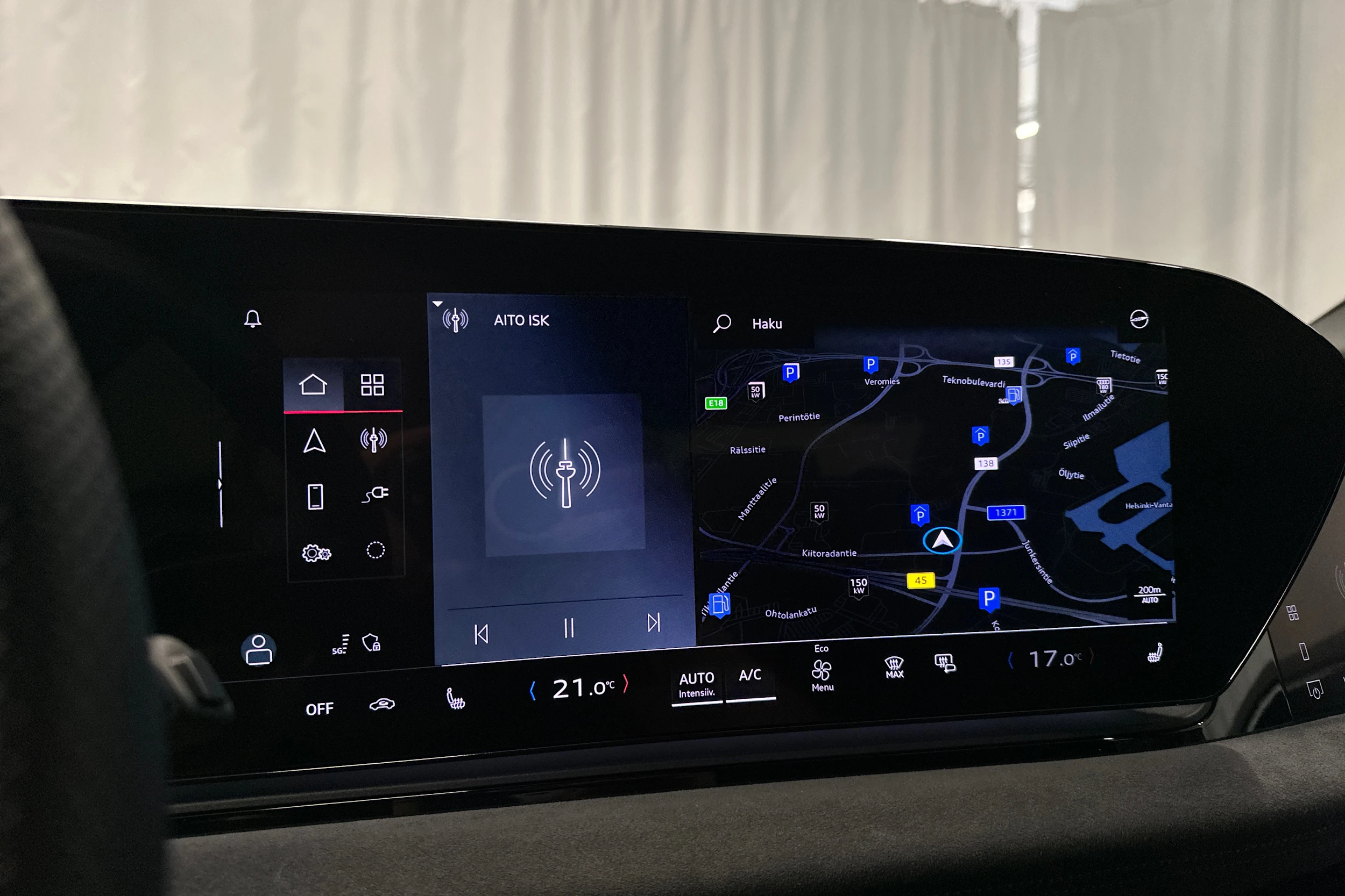 valkoinen Audi A6 e-tron 2025 kuva 14.