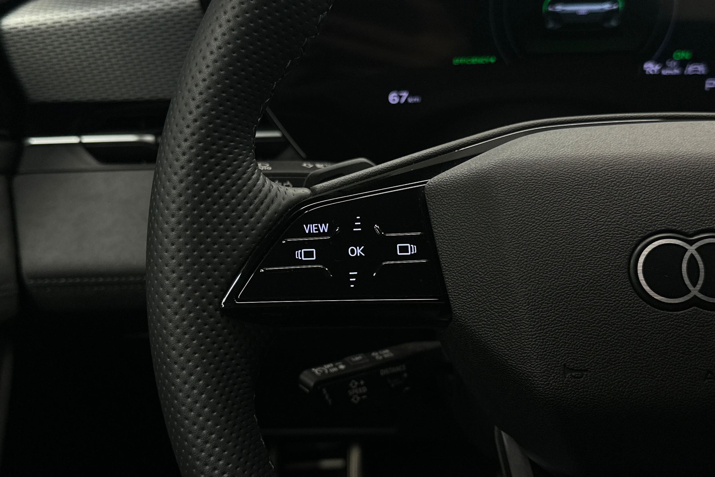 harmaa Audi A6 e-tron 2025 kuva 11.