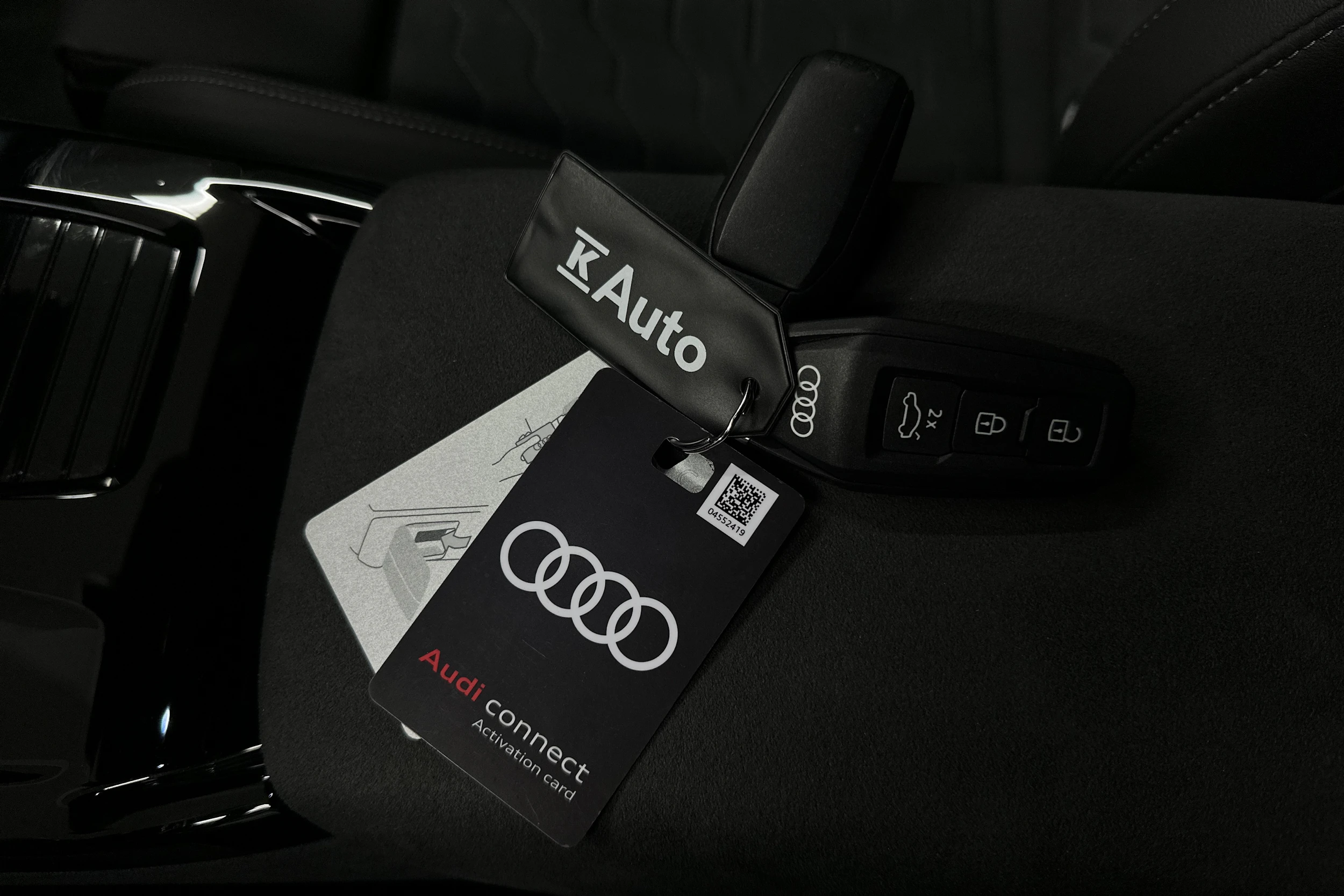 harmaa Audi A6 e-tron 2025 kuva 40.