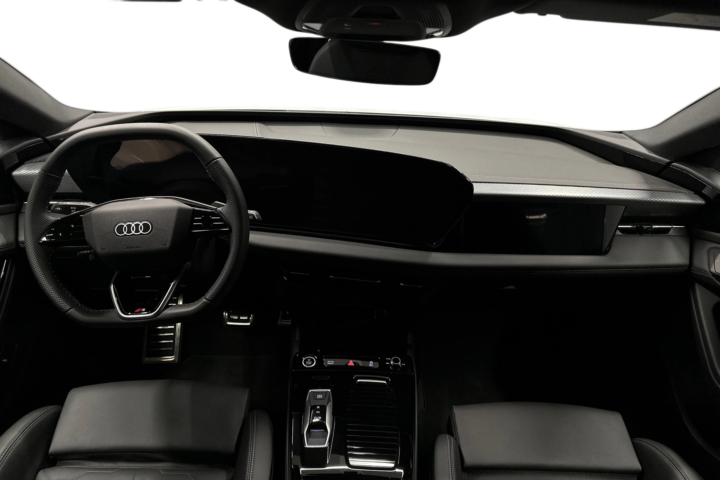 valkoinen Audi A6 e-tron 2025 kuva 7.
