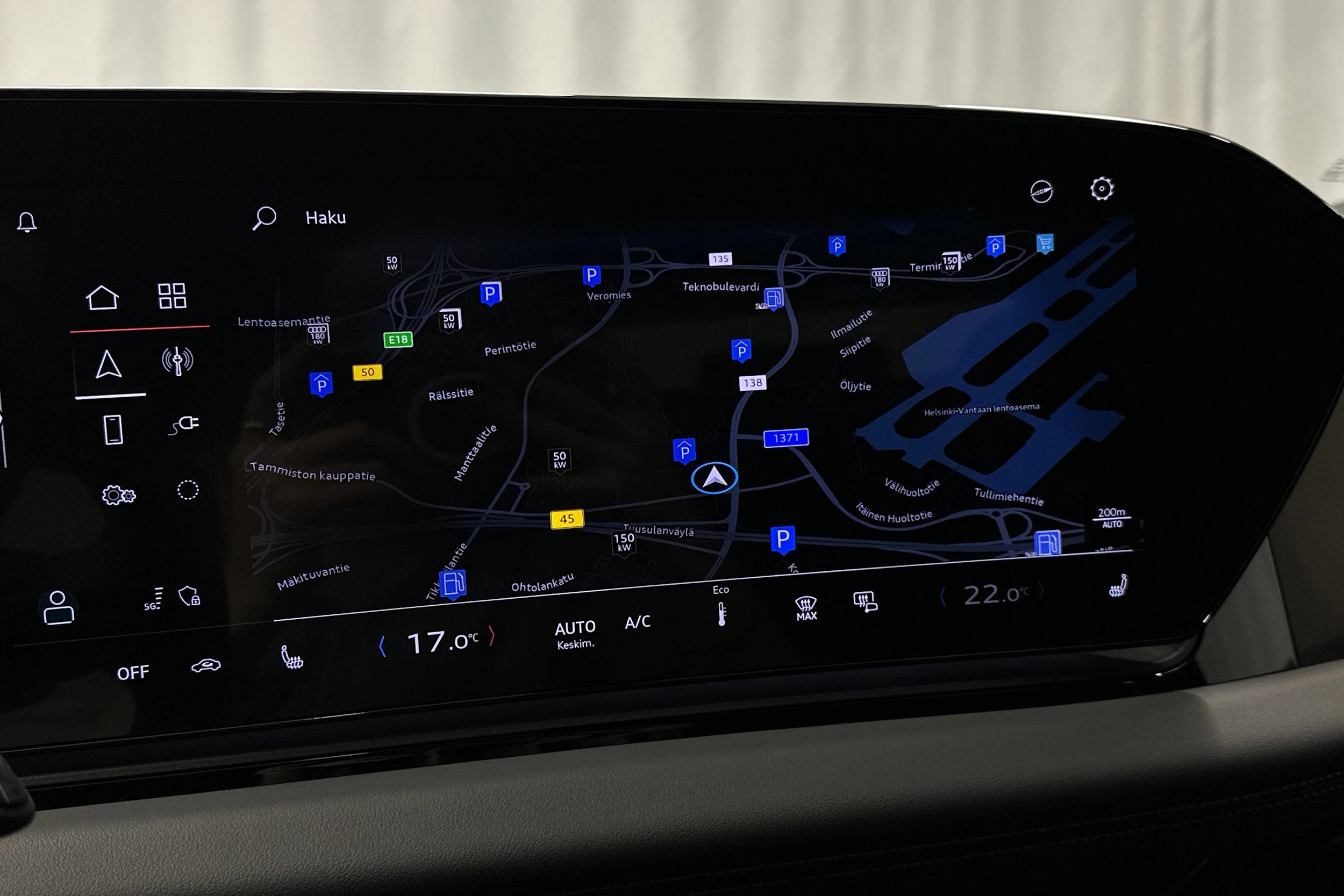 valkoinen Audi A6 e-tron 2025 kuva 18.