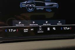 valkoinen Audi A6 e-tron 2025 kuva 30.