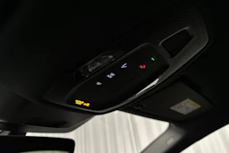 valkoinen Audi A6 e-tron 2025 kuva 34.