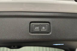 valkoinen Audi A6 e-tron 2025 kuva 39.