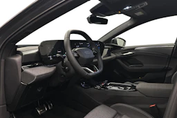 harmaa Audi A6 e-tron 2025 kuva 6.