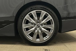 harmaa Audi A6 e-tron 2025 kuva 10.