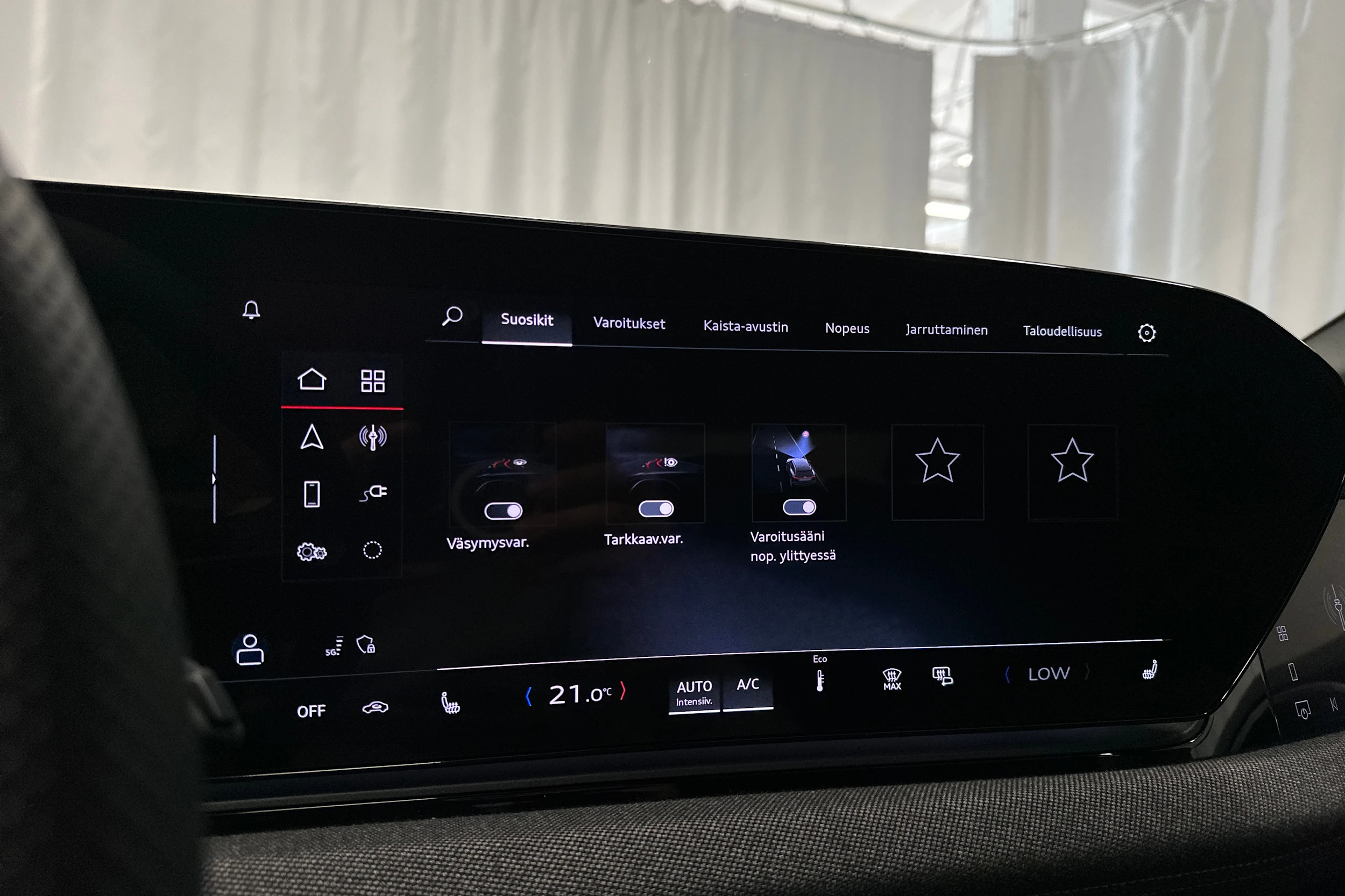 harmaa Audi A6 e-tron 2025 kuva 18.