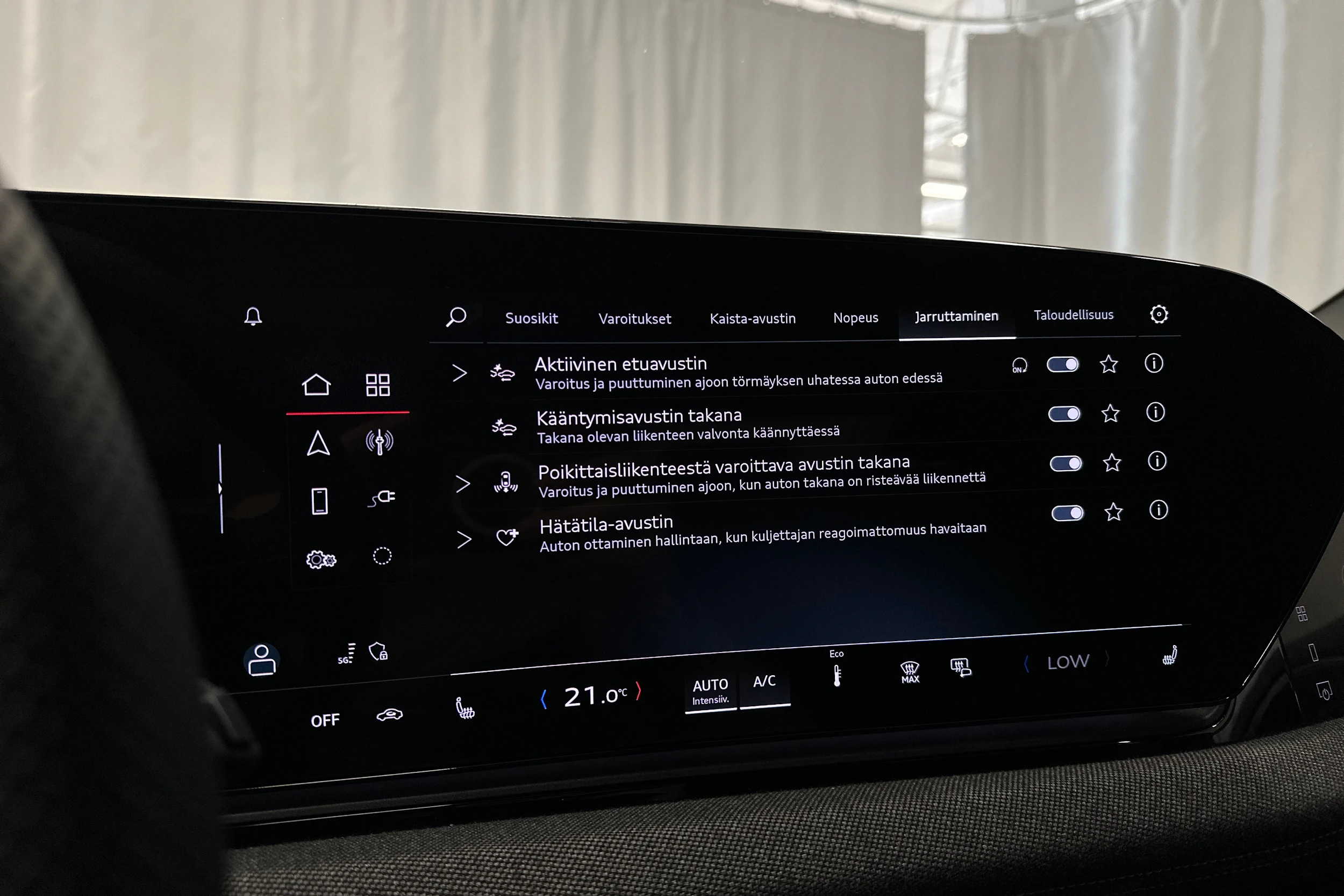 harmaa Audi A6 e-tron 2025 kuva 22.