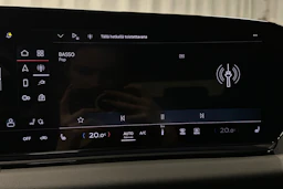 harmaa Audi A6 e-tron 2025 kuva 18.