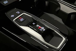 harmaa Audi A6 e-tron 2025 kuva 31.