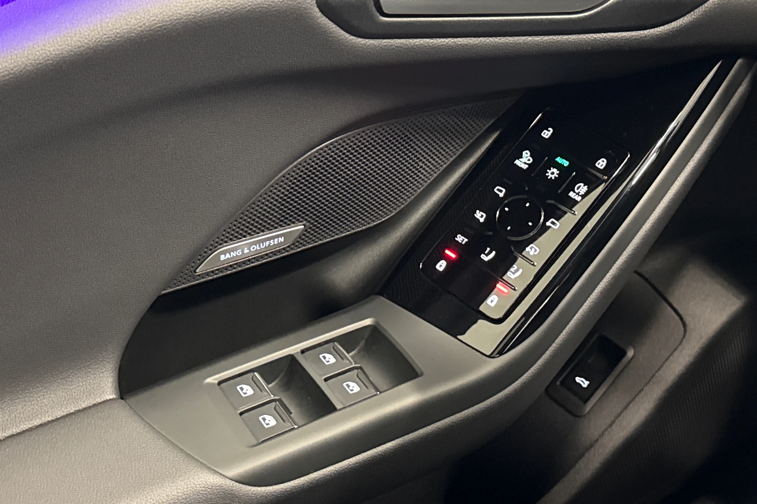 harmaa Audi A6 e-tron 2025 kuva 11.