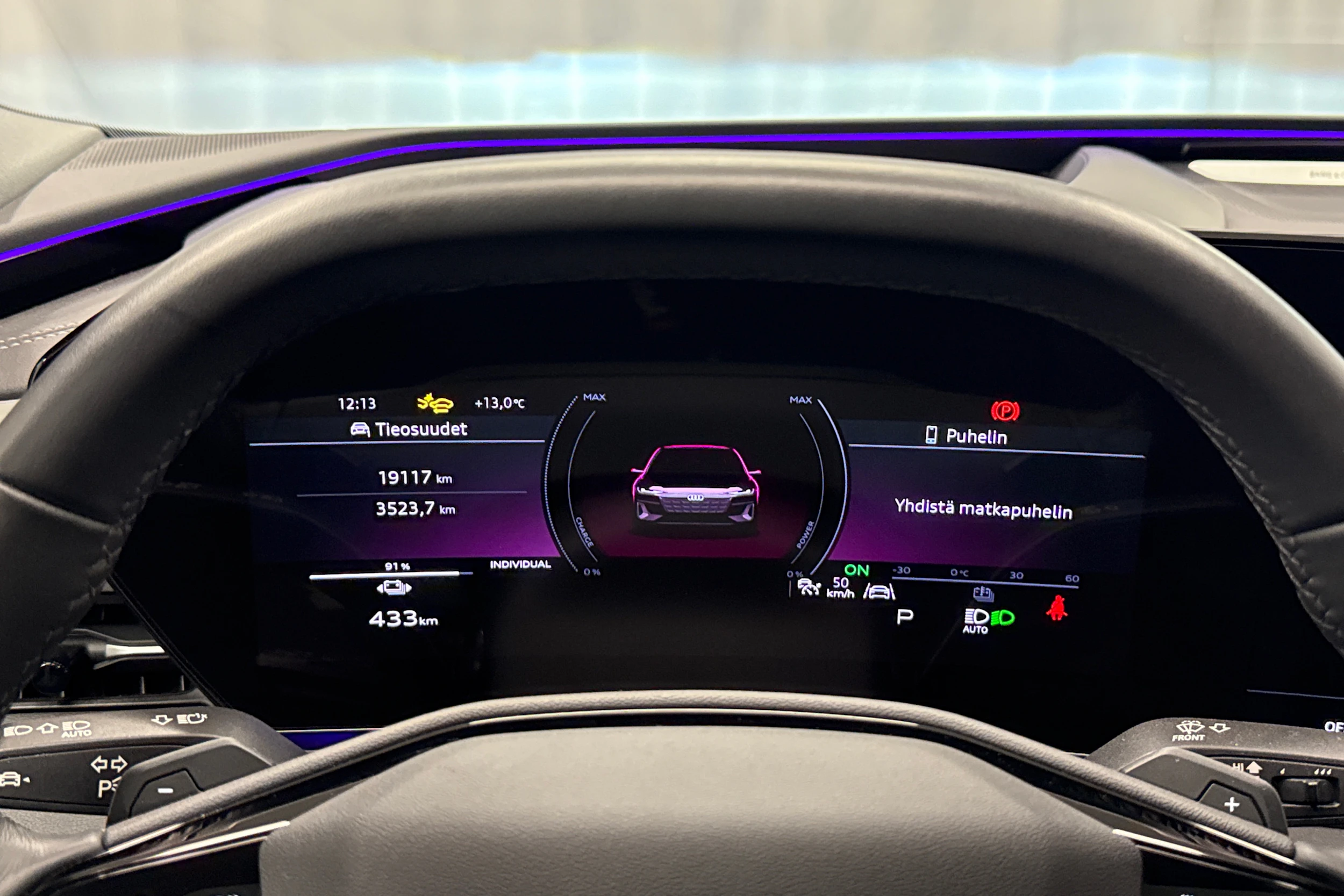 harmaa Audi A6 e-tron 2025 kuva 15.
