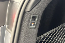 harmaa Audi A6 e-tron 2025 kuva 35.