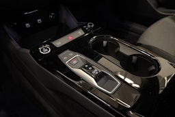 harmaa Audi A6 e-tron 2025 kuva 13.