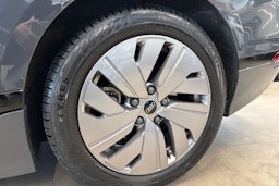 harmaa Audi A6 e-tron 2025 kuva 10.