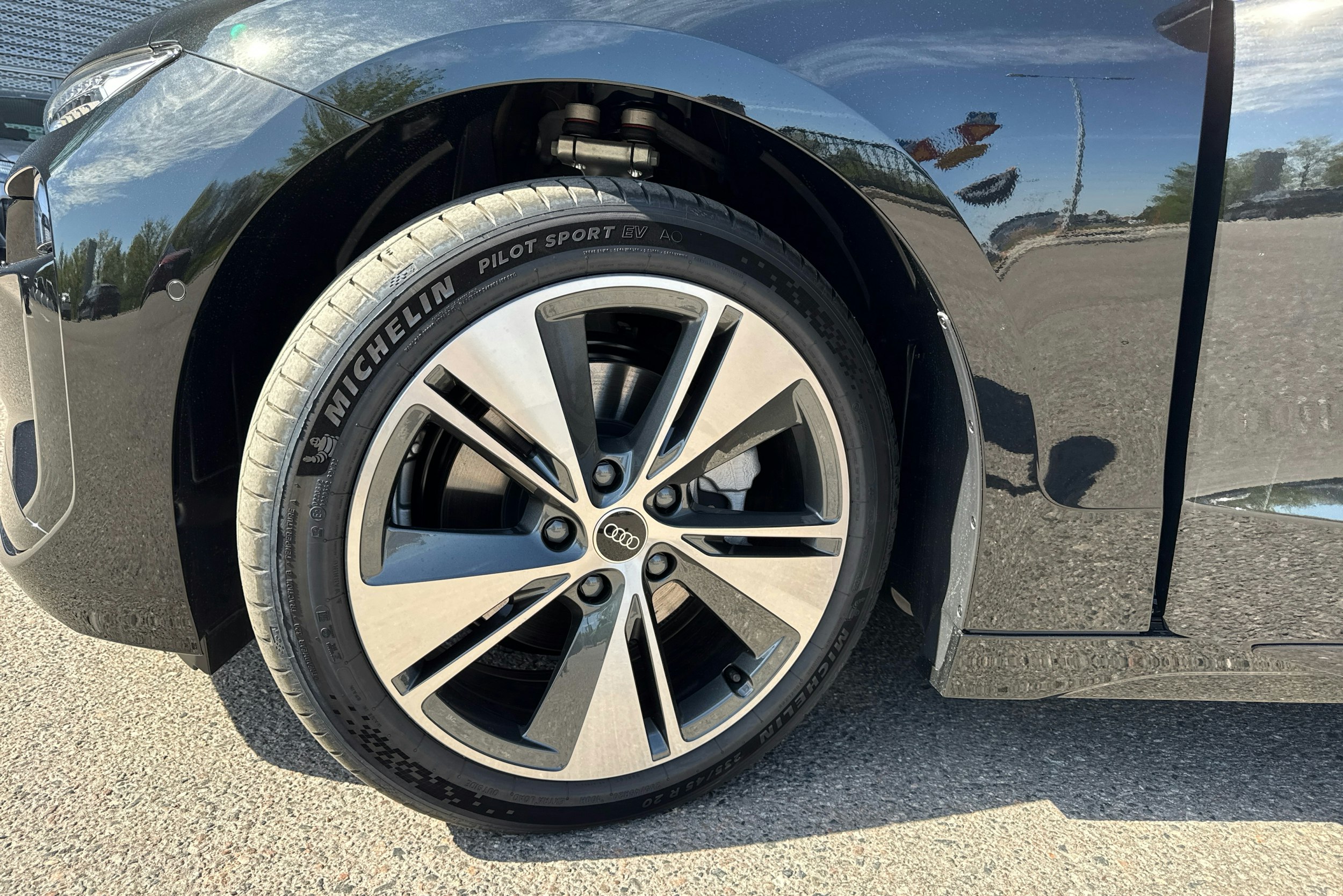 musta Audi A6 e-tron 2025 kuva 10.