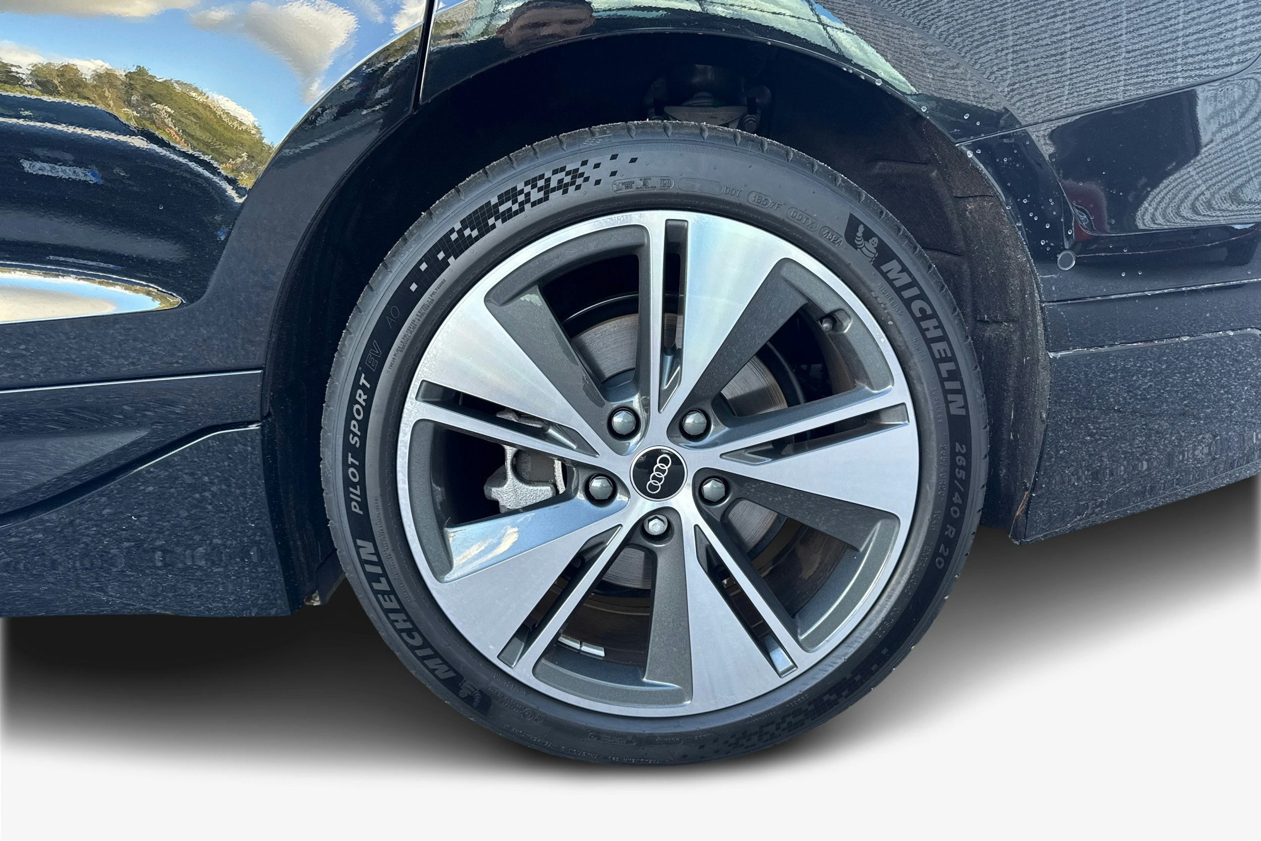 musta Audi A6 e-tron 2025 kuva 9.