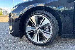 musta Audi A6 e-tron 2025 kuva 10.