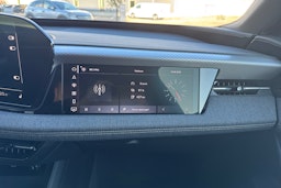 musta Audi A6 e-tron 2025 kuva 14.