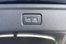 musta Audi A6 e-tron 2025 kuva 16.