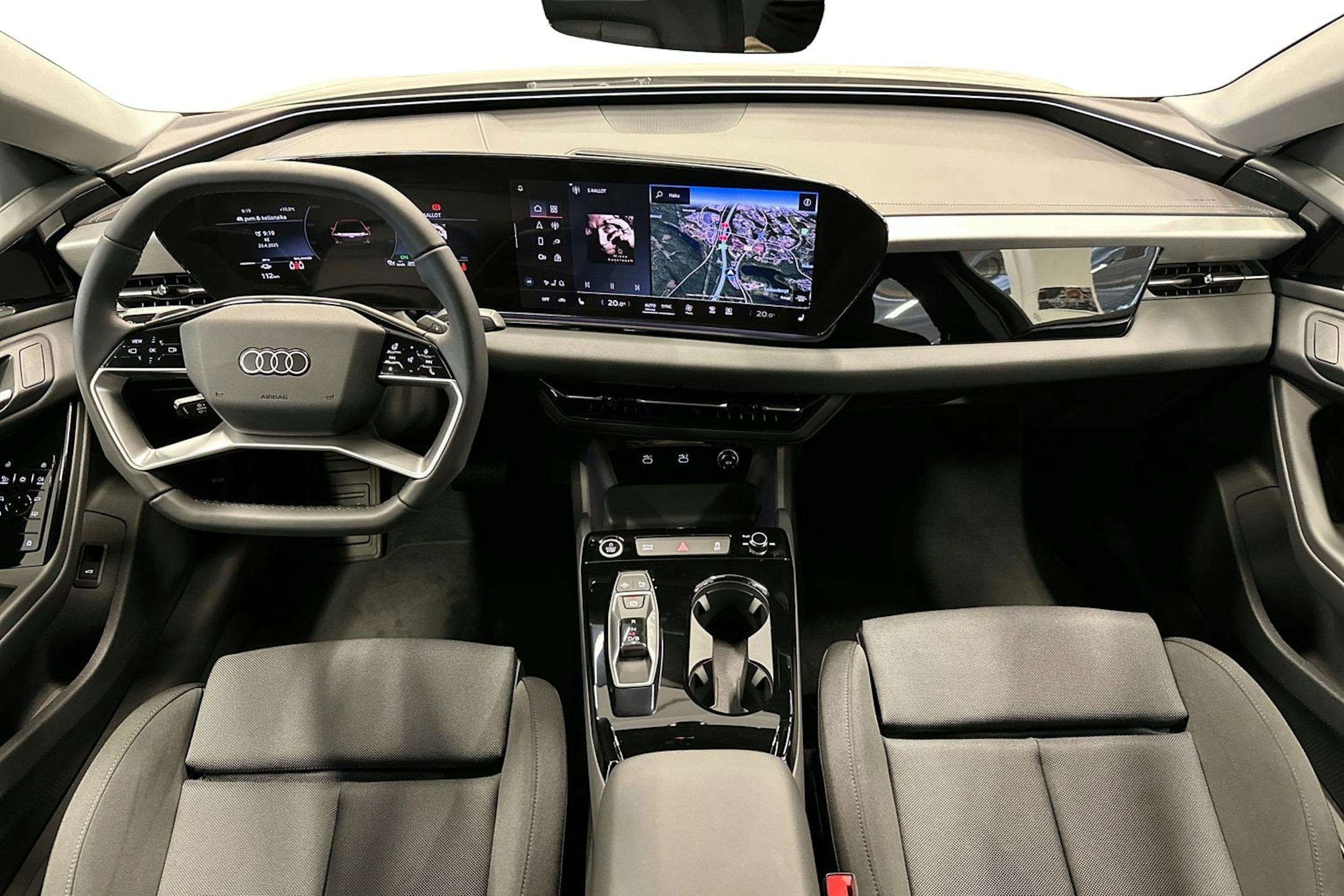 met. ruskea (beige) Audi A6 e-tron 2025 kuva 7.