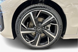 met. ruskea (beige) Audi A6 e-tron 2025 kuva 9.